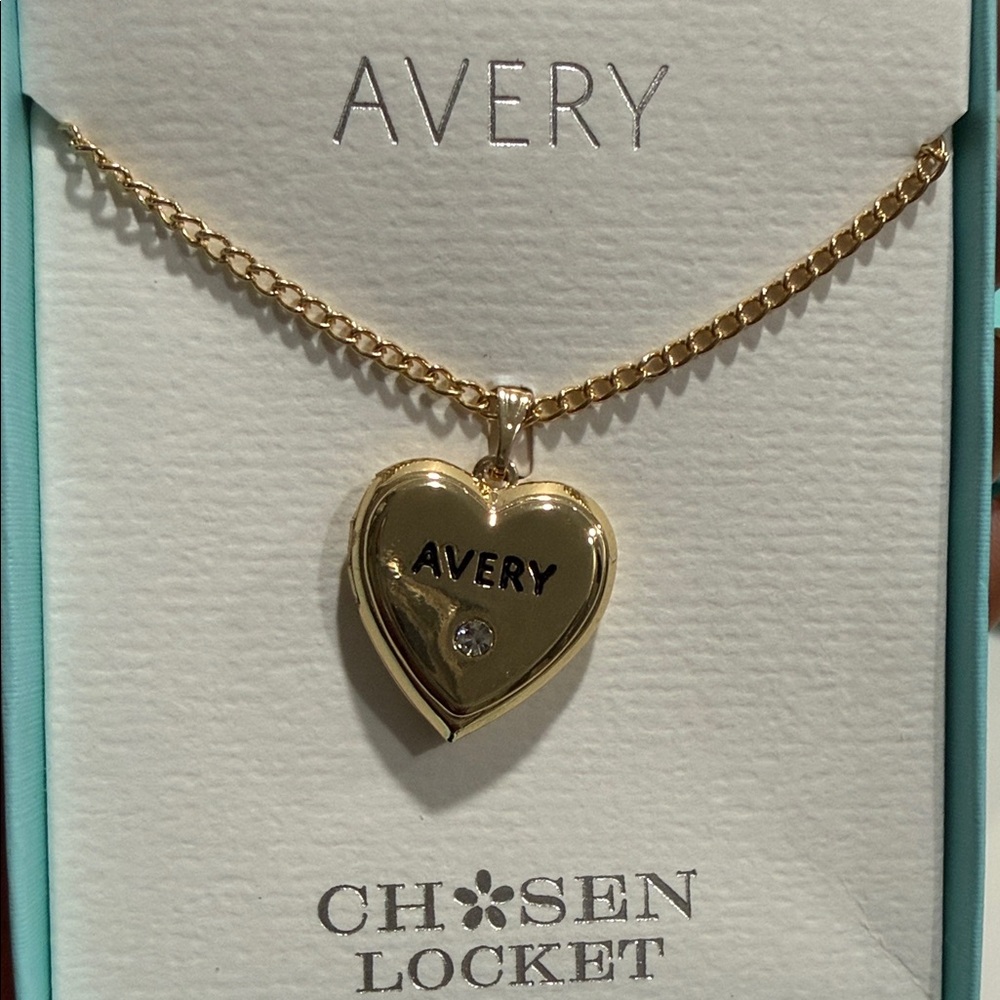 Avery Gold Heart Pendant Necklace